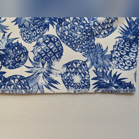 Alyx White Dress with Blue Pineapple Print. Size 6 - Picture 14 of 14